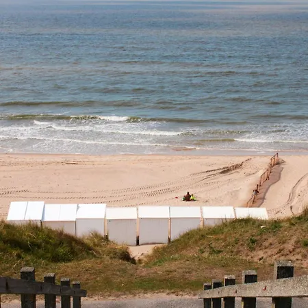 In Wenduine With Frontal Sea View Appartement *