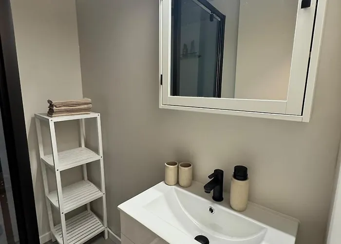 In Wenduine With Frontal Sea View Apartment Mellet