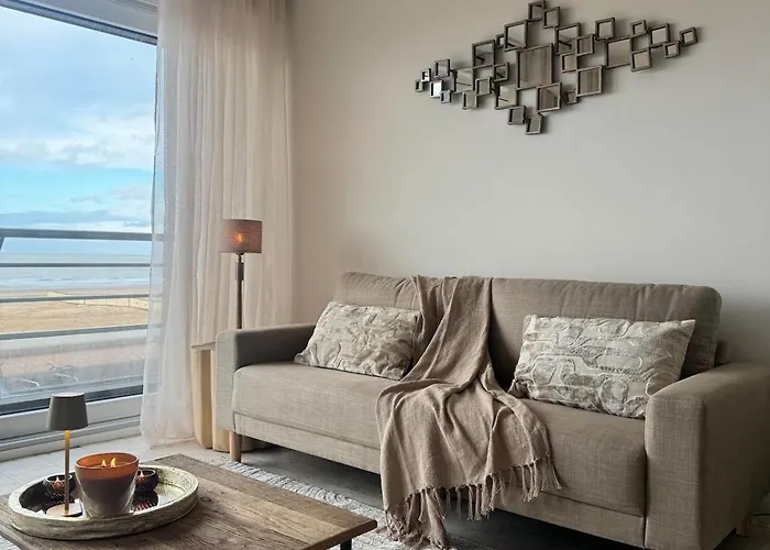 Apartment In Wenduine With Frontal Sea View Mellet